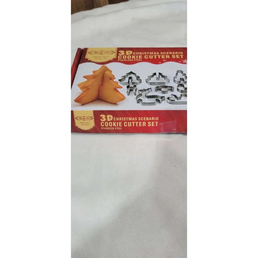 3D Christmas Scenario 8 Piece Cookie Cutter Set Stainless Steel New in Box Tree